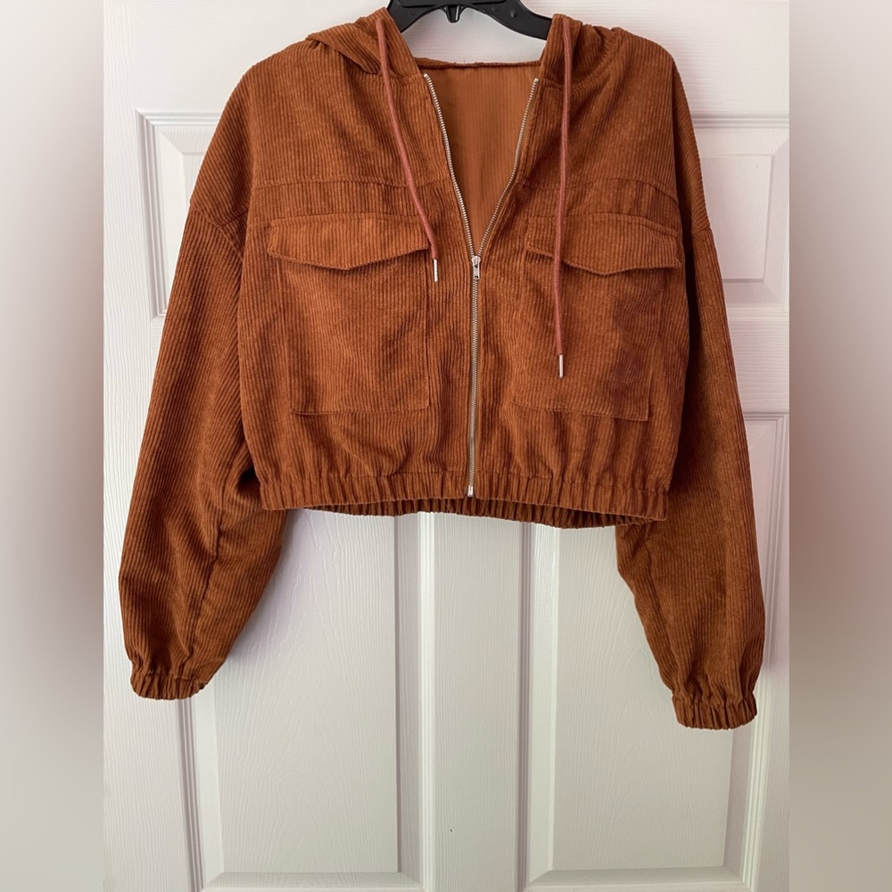 Brown corduroy-like zip-up jacket